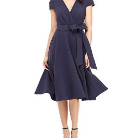 Gal Meets Glam Dresses & Skirts - Gal Meets Glam Tie-Waist Fit&Flare Dress Size 10
